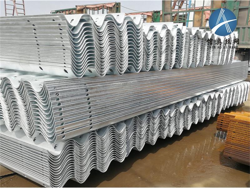 波形護(hù)欄-01